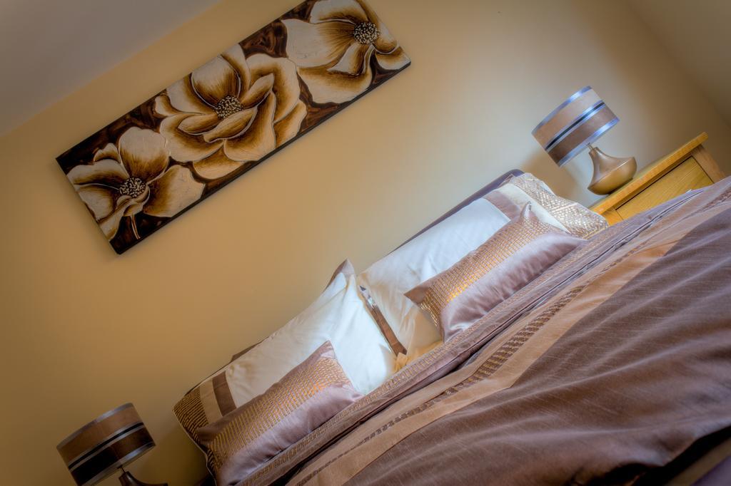 The Lindley Suite - Simple2Let Serviced Apartments Huddersfield Kültér fotó