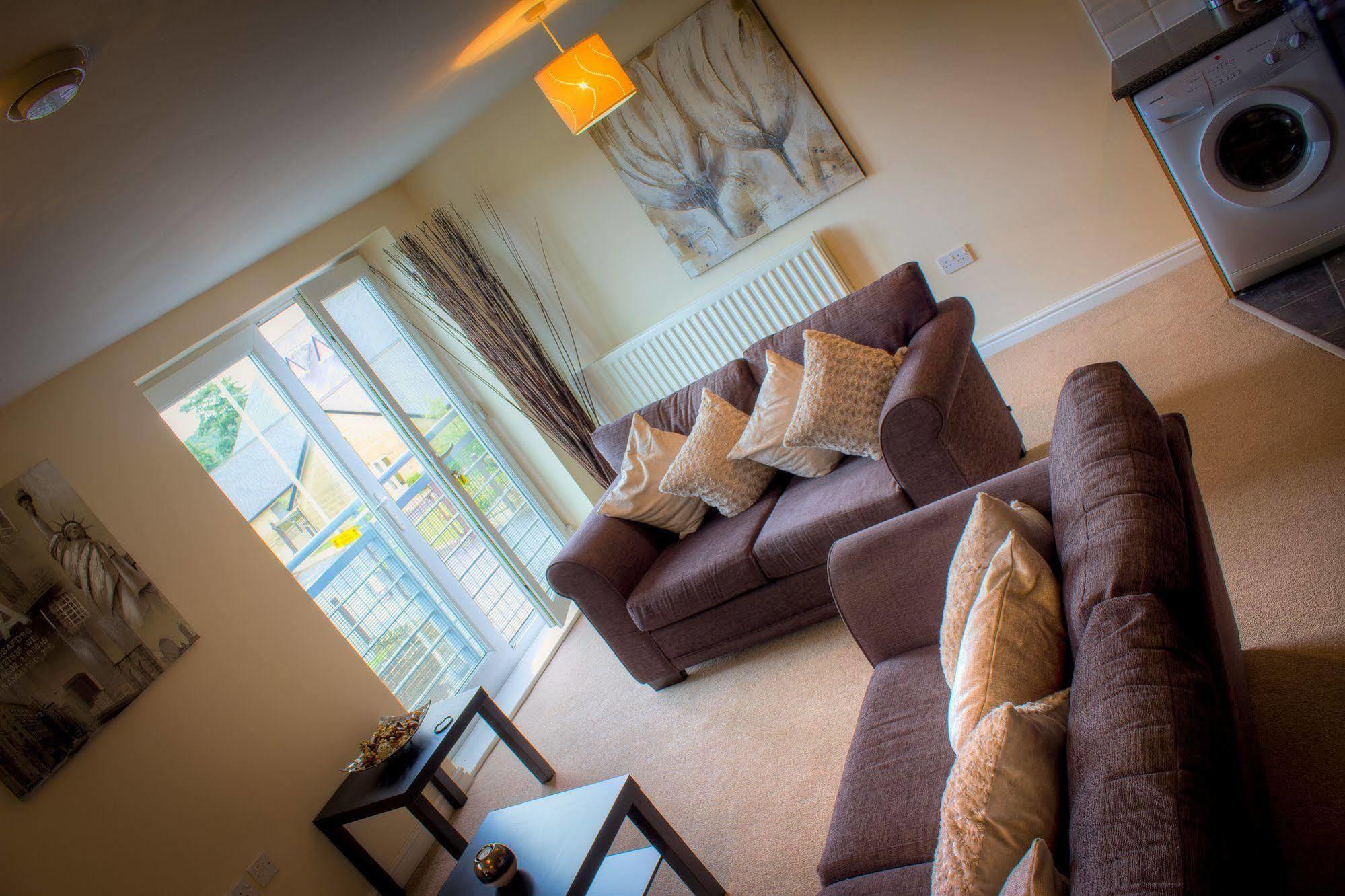 The Lindley Suite - Simple2Let Serviced Apartments Huddersfield Kültér fotó