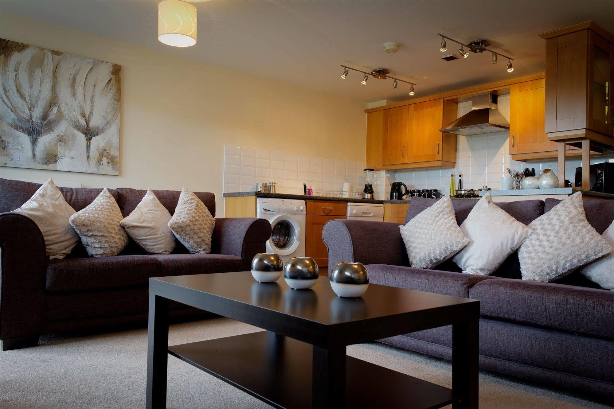 The Lindley Suite - Simple2Let Serviced Apartments Huddersfield Kültér fotó