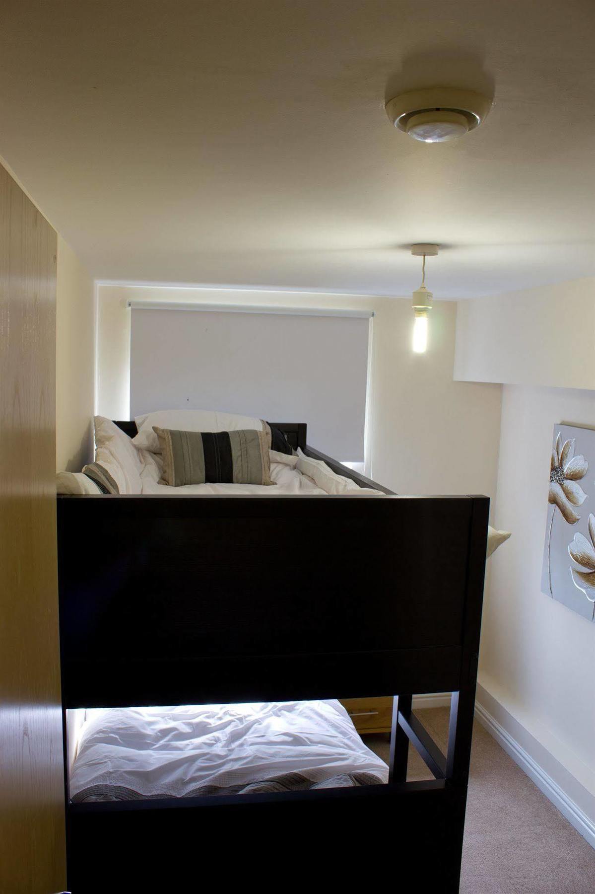 The Lindley Suite - Simple2Let Serviced Apartments Huddersfield Kültér fotó