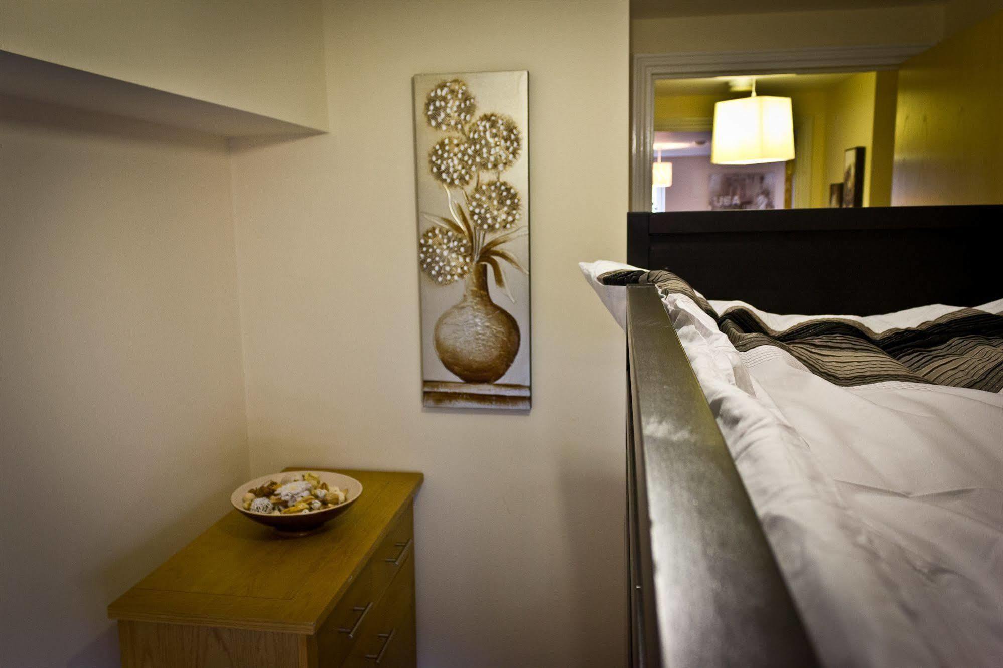 The Lindley Suite - Simple2Let Serviced Apartments Huddersfield Kültér fotó