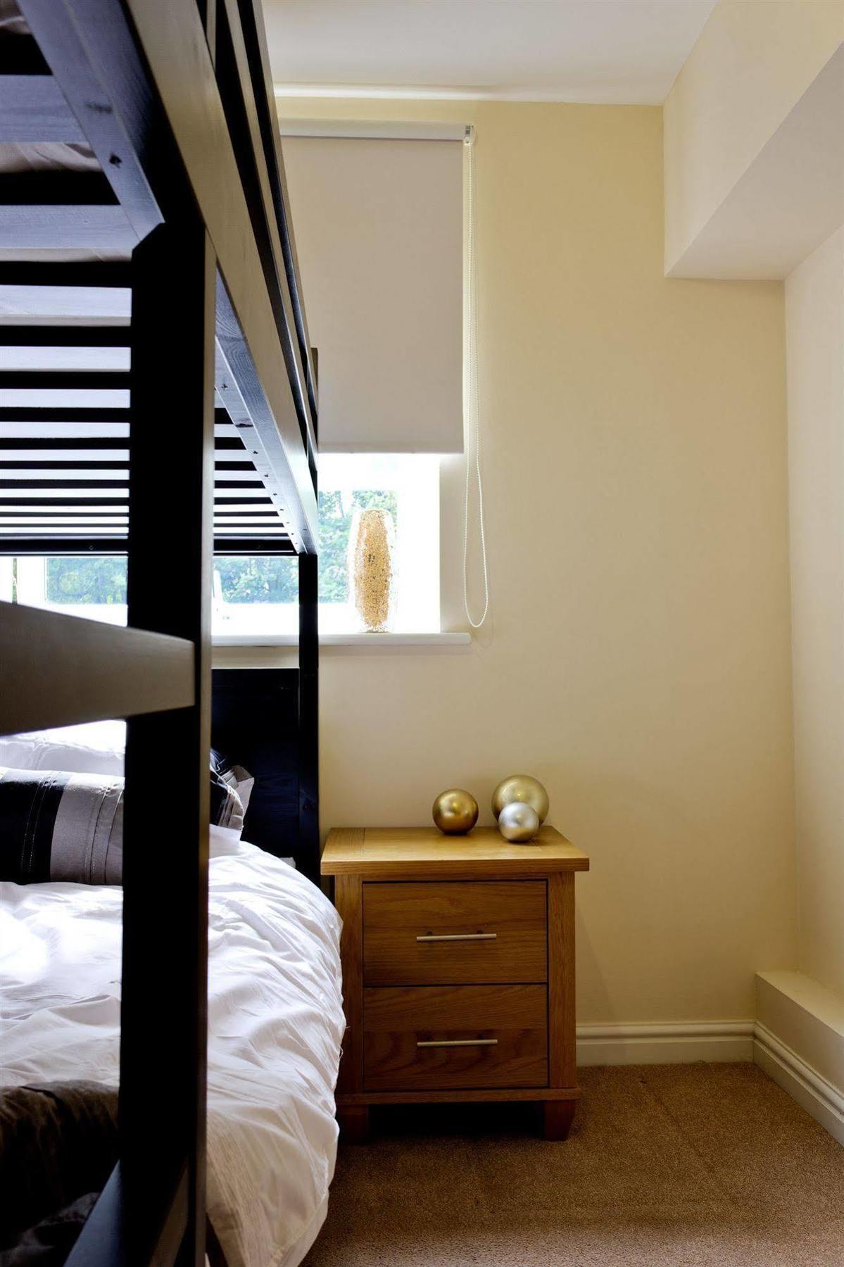 The Lindley Suite - Simple2Let Serviced Apartments Huddersfield Kültér fotó