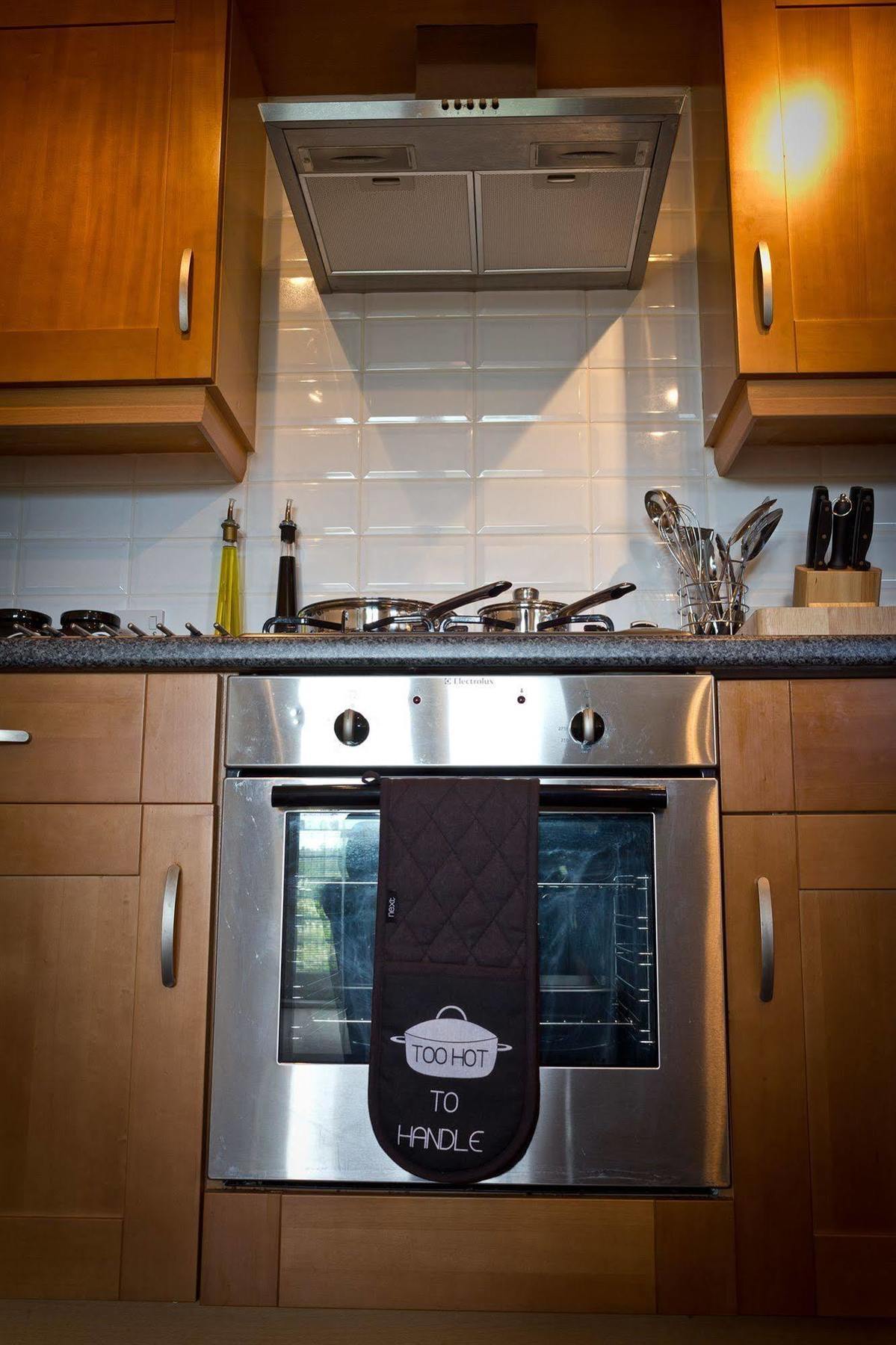 The Lindley Suite - Simple2Let Serviced Apartments Huddersfield Kültér fotó